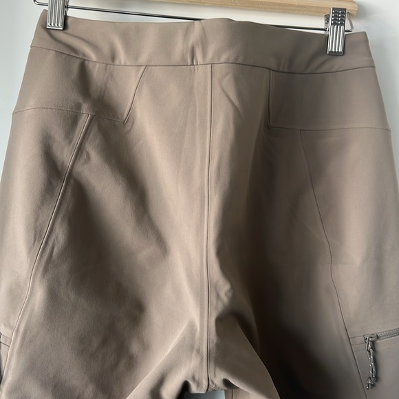 Arc’teryx Women's GAMMA HEAVYWEIGHT STRAIGHT LEG PANT - Picture 5 of 6